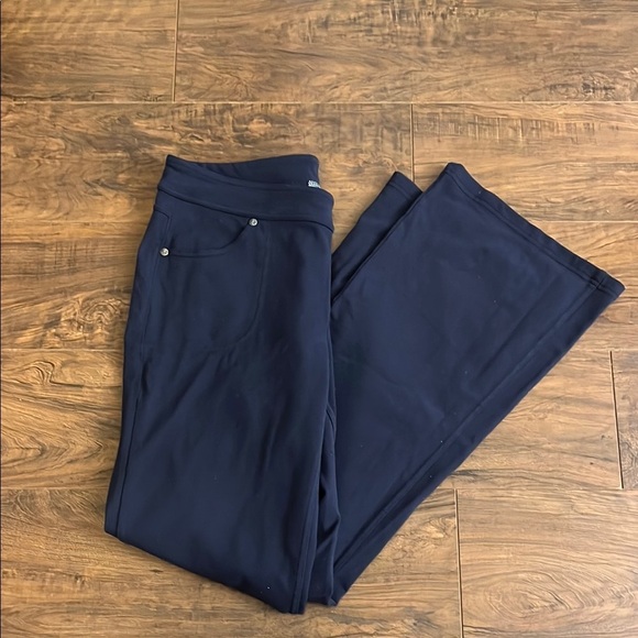 Athleta Blue Barrel Leg Pants, Sz. M - Picture 7 of 7